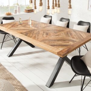 Indoor Dining Table (Type: Wood)